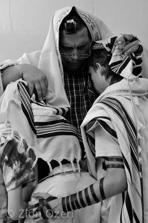 "Priestly blessing", Cartagena,  2011